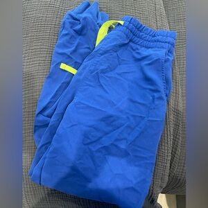 Figs electric blue high waisted Jogger Pants size S/P and scrub top in small